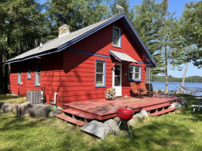 WintWinterberry Cottage Three Lakeserberry Cottage